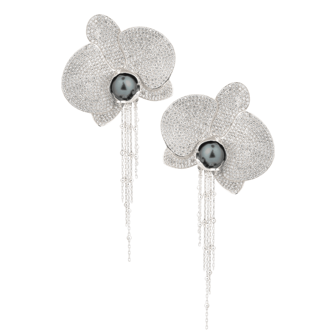 Orchid-shaped earrings with tahitian pearls and silver chains 